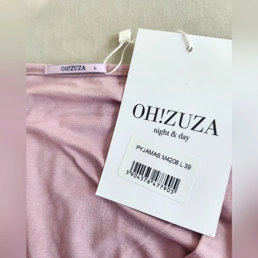 Oh Zuza Soft Pink V-Neck Pajama Set with Lace Trim size Large - Picture 2 of 9